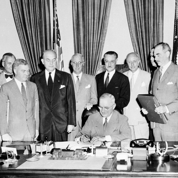 Podcast Ties that Bind